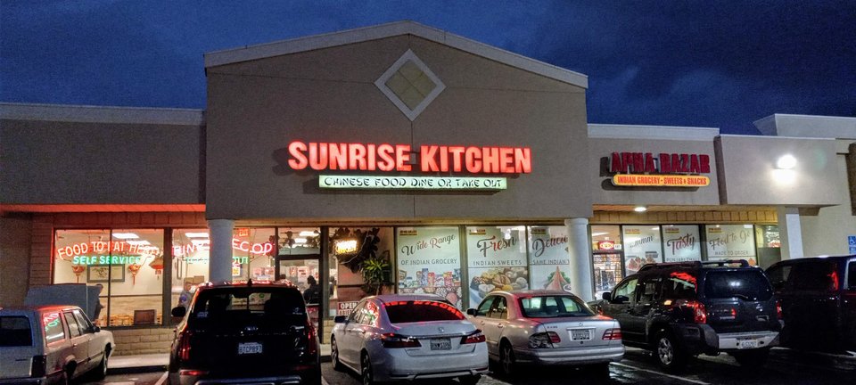 Chinese restaurant storefront in Fresno